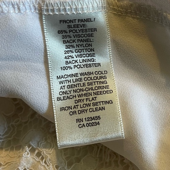 Lord & Taylor Long Sleeve White Lace Back Scoop Neck Shirt Medium - Picture 7 of 8